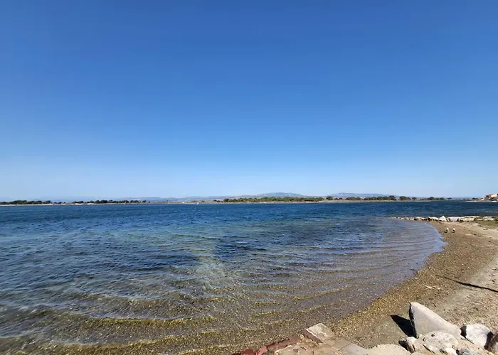 Petite Maison De Vacances Au Bord De L\'Eau